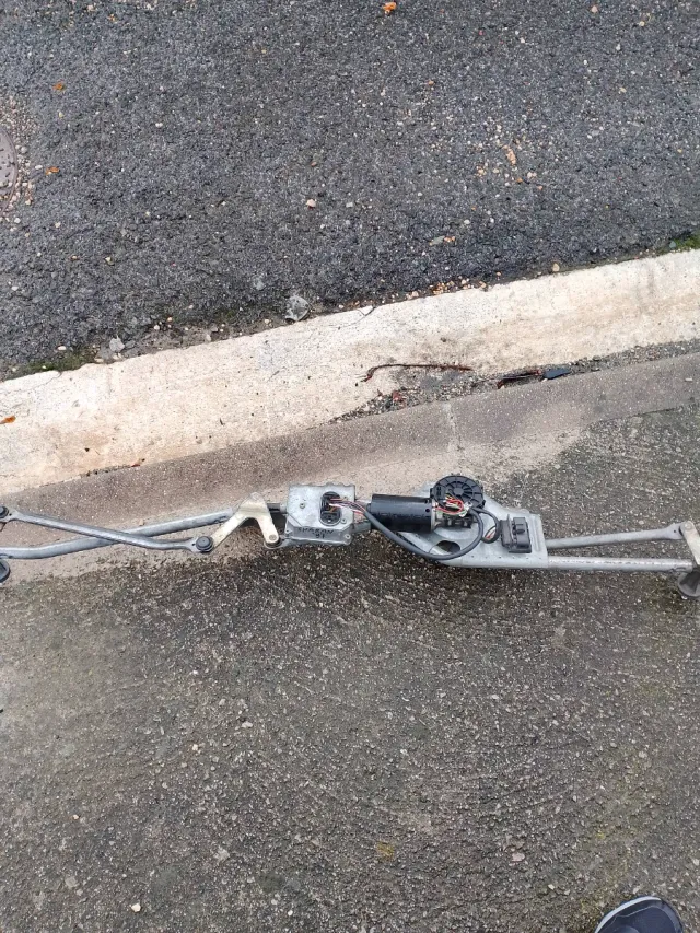 Mecanismo Limpiaparabrisas con Motor