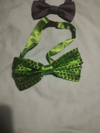 Pajaritas grises y verdes