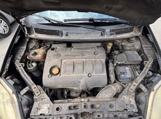 Centralita fiat 0 281 013 579 bravo 1.9 jtd 104997