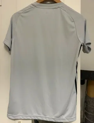 Camiseta Adidas gris y rosa