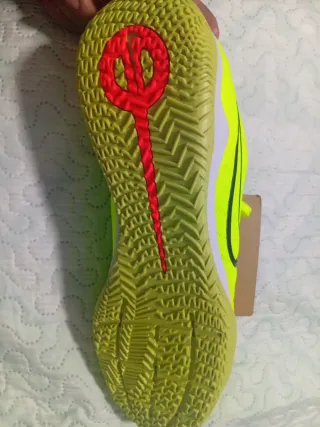 Zapatillas Nike Verdes y Blancas