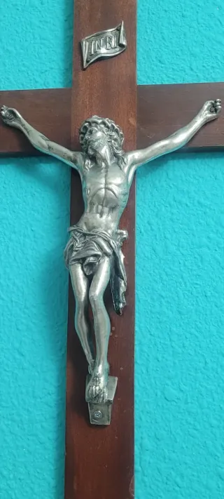 Crucifijo antiguo