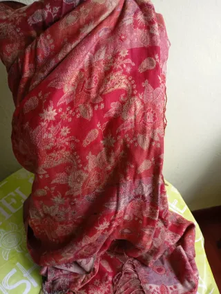 Pañuelo grande estampado mujer