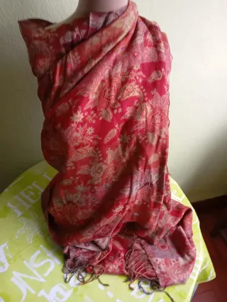 Pañuelo grande estampado mujer