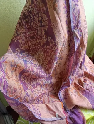 Pañuelo estampado floral mujer