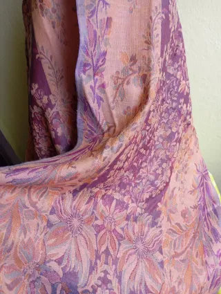 Pañuelo estampado floral mujer