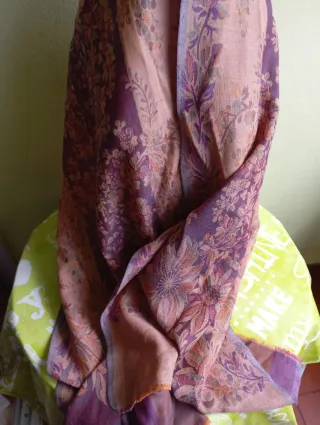 Pañuelo estampado floral mujer