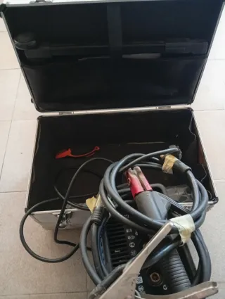 Soldadora Inverter CEVIK SKITIG 200