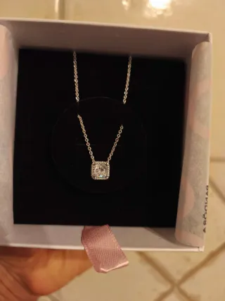 Collar PANDORA de plata