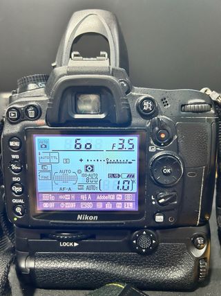 Pack Completo Nikon D7000 Profesional + Objetivo