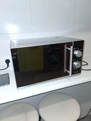 Microondas y Grill Corbero