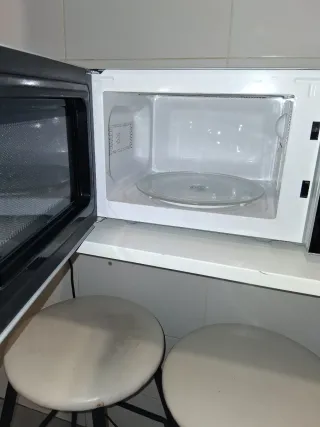 Microondas y Grill Corbero