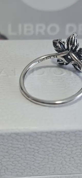 Anillo Pandora Flor Plata y Circonitas