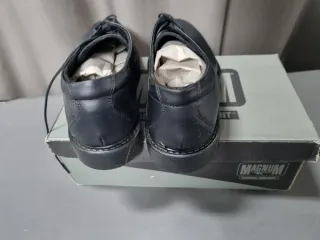 Zapatos Magnum Negros Cordones