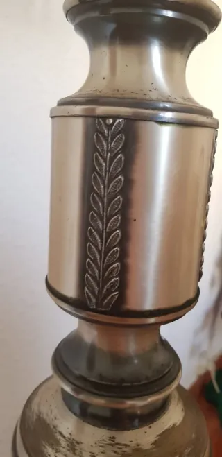 Lámpara de pie vintage cromada con 5 brazos.