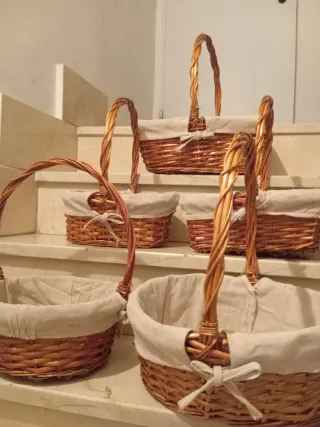 Cestas de mimbre con forro de tela