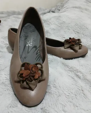 Zapatos grises talla 41 poco uso