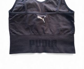 Top deportivo Puma negro