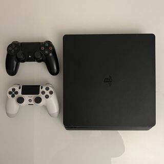 Ps4 Slim 500gb Negra + 2 Mandos