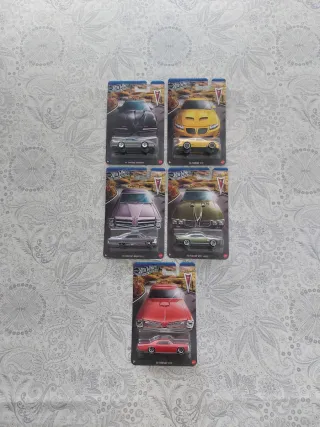 Colección 5 autos Hot Wheels Pontiac