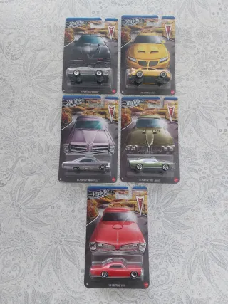 Colección 5 autos Hot Wheels Pontiac