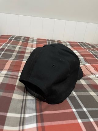 2 Gorras New Era Rosa y Negra