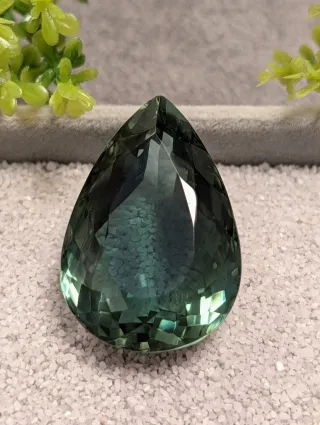 Amatista Verde Gigante