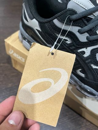 Asics Gel NYC Negro/Gris