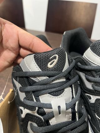 Asics Gel NYC Negro/Gris