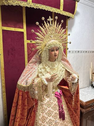 Virgen tamaño natural