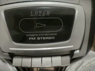 Radiocasete CD Lazer gris y negro