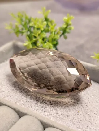 Cuarzo Fume Gigante Marquise