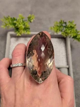 Cuarzo Fume Gigante Marquise