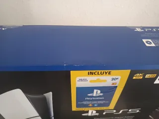 Caja PS5 Digital Edition con manuales