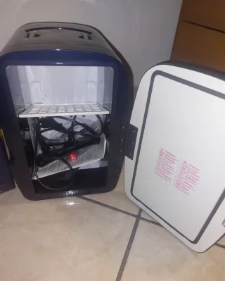 Minifrigo Pininfarina Blu Elettrico