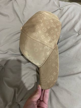 Gorra Louis Vuitton Beige/Dorado Monogram