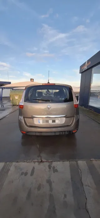 Renault Grand Scenic 2013 (TRANSPASO INCLUIDO)