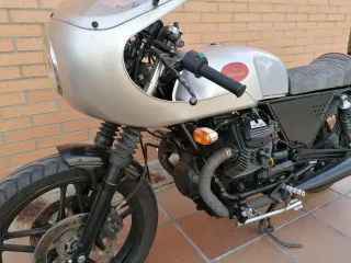 Royal Enfield 650  Kawasaki KZ 650  Guzzi V50