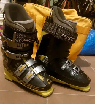 Scarponi sci Fischer neri e gialli