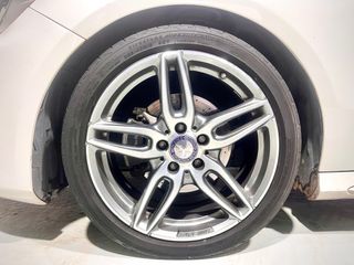 Mercedes-Benz A180 CDI / AMG Line / TECHO SOLAR