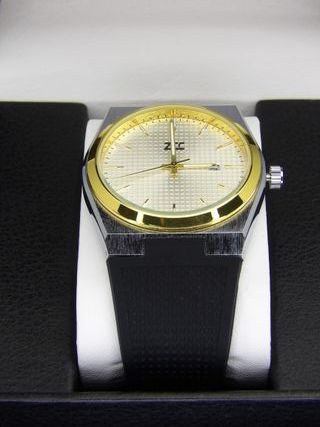 Orologio Uomo 42 mm – Sport Elegante – Silicone