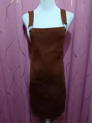 Vestido marrón de punto con tirantes