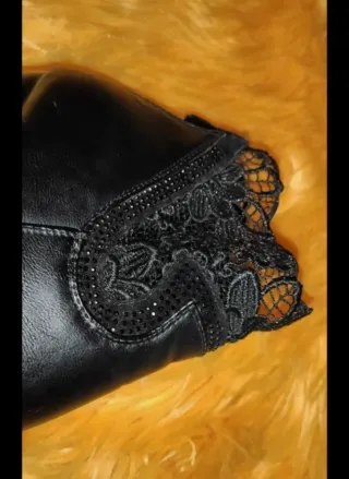 Botines negros tacón grueso encaje