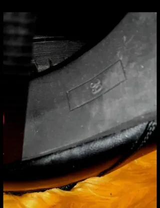 Botines negros tacón grueso encaje