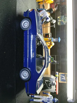 BMW 635 CSi ANSON 1/18 Azul