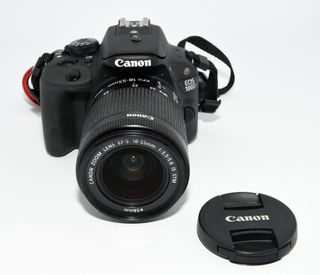 Cámara Canon EOS 100D + Lente 18-55mm