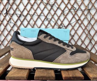 Zapatillas HOFF casual negras y grises