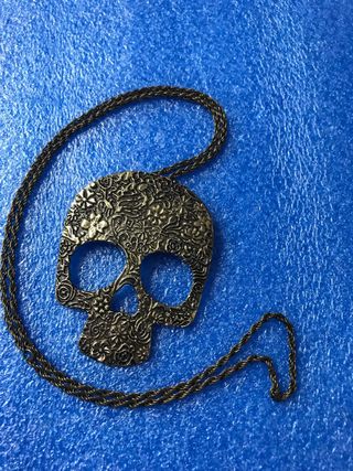 Colgante Calavera con Cadena