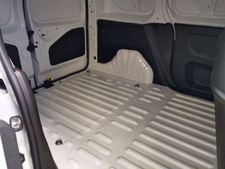 Opel Combo Cargo Comboe 4 Cargo L 800kg Eléctrico 100kW Batería 5 -