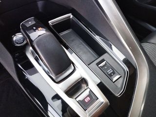 Peugeot 3008 225 e-EAT8 GT